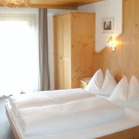 Berggasthaus Trojen Guest house Sankt Jakob in Defereggen