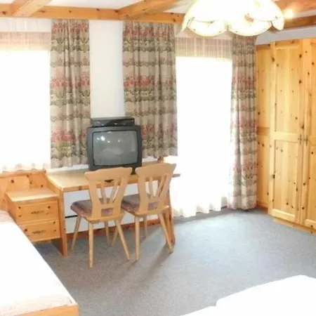 Berggasthaus Trojen Guest house